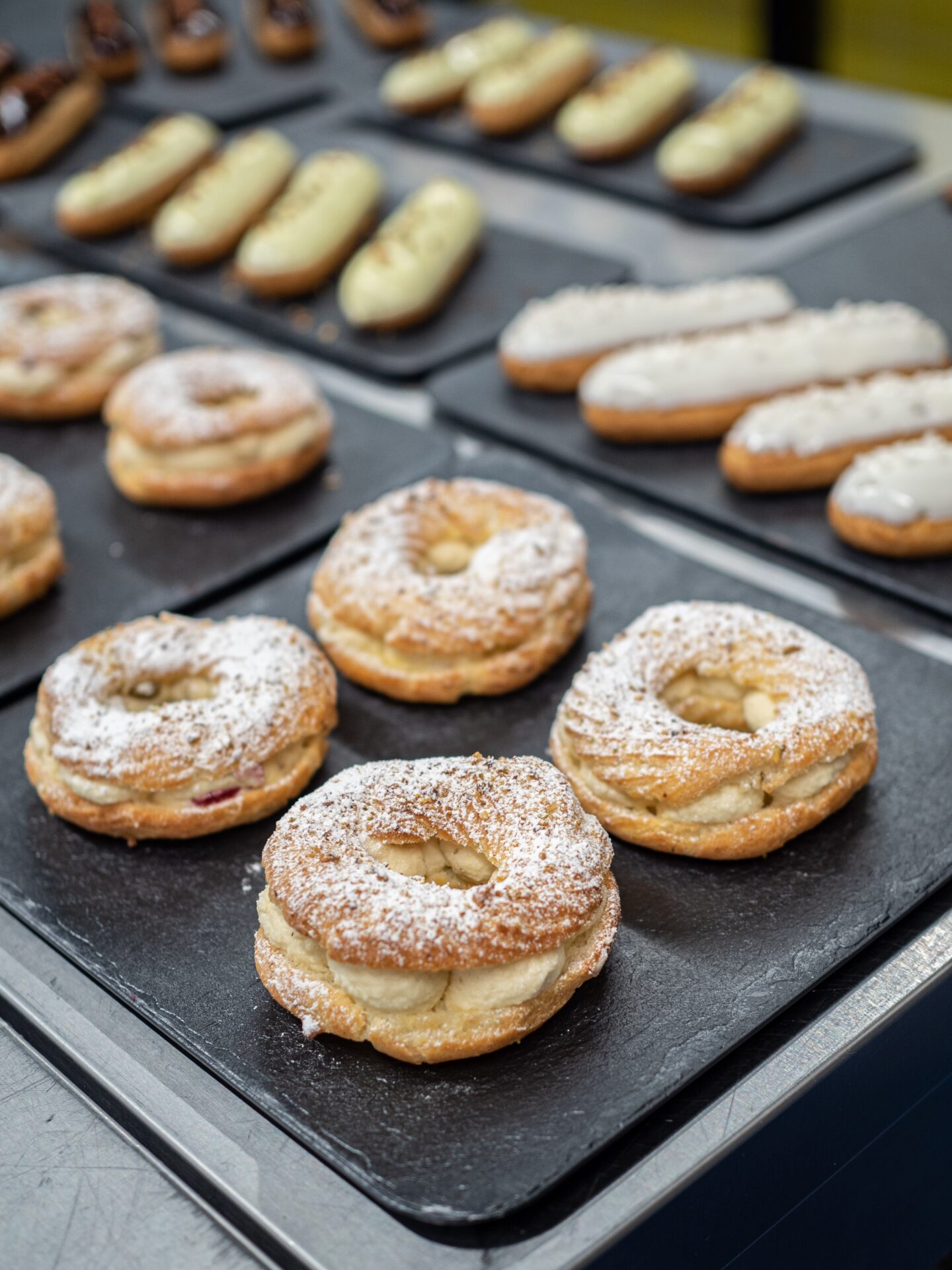Eclair et choux à la crème